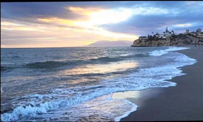 Playa Beach Malaga 3Habts Dobles, Cocina Familiar, Apartamento Completo La Cala Del Moral Екстер'єр фото